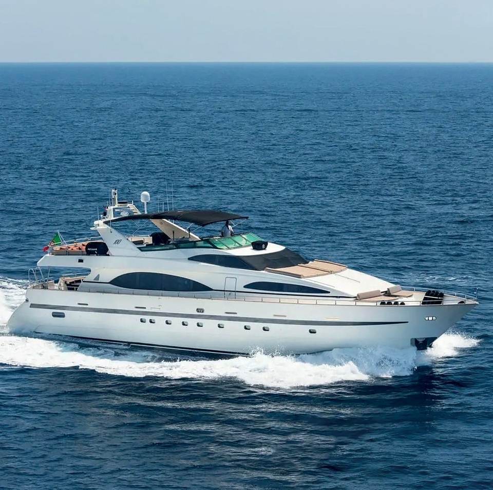 Yacht Azimut 100