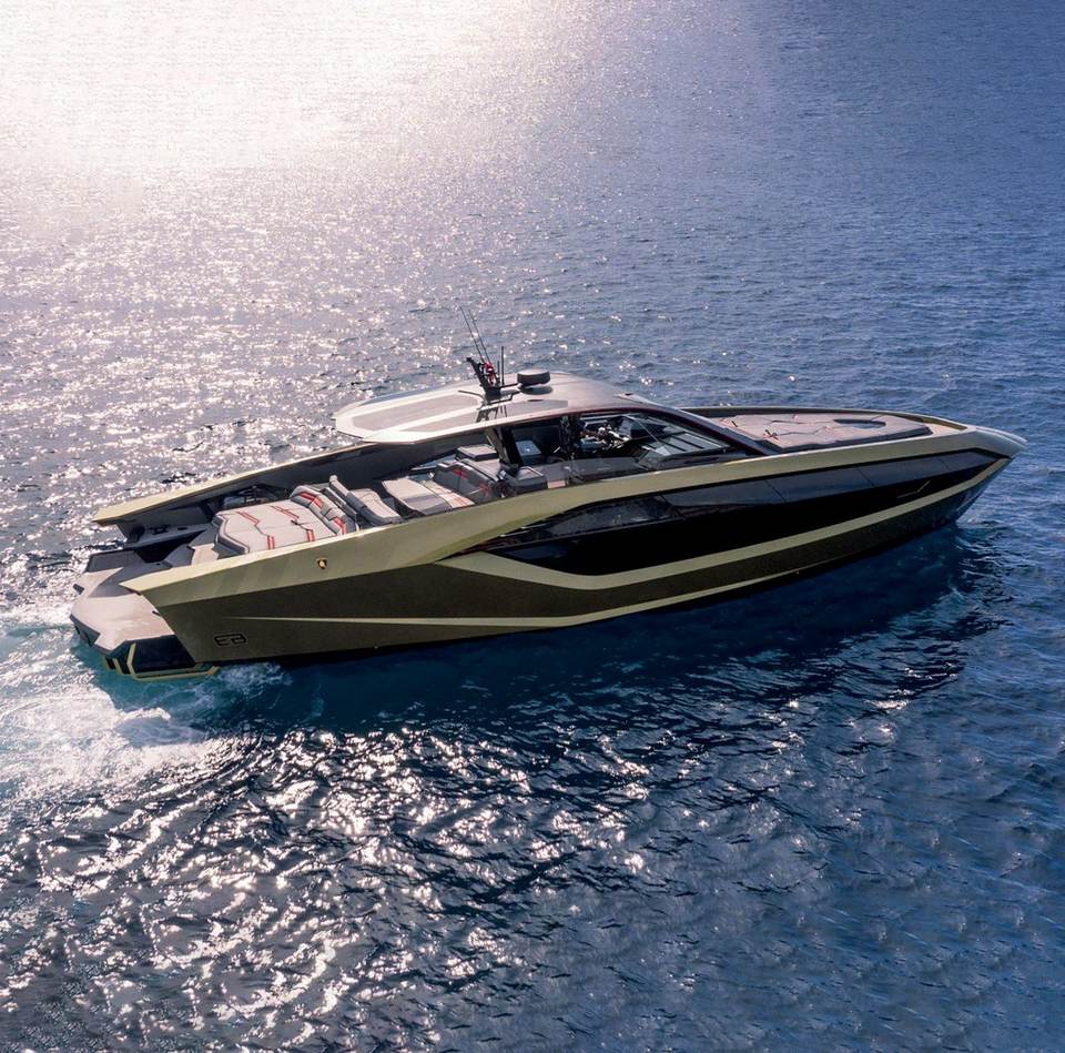 Yacht Lamborghini 63 vu du ciel